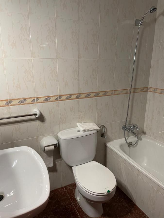 Hostal Parapanda Alomartes Εξωτερικό φωτογραφία